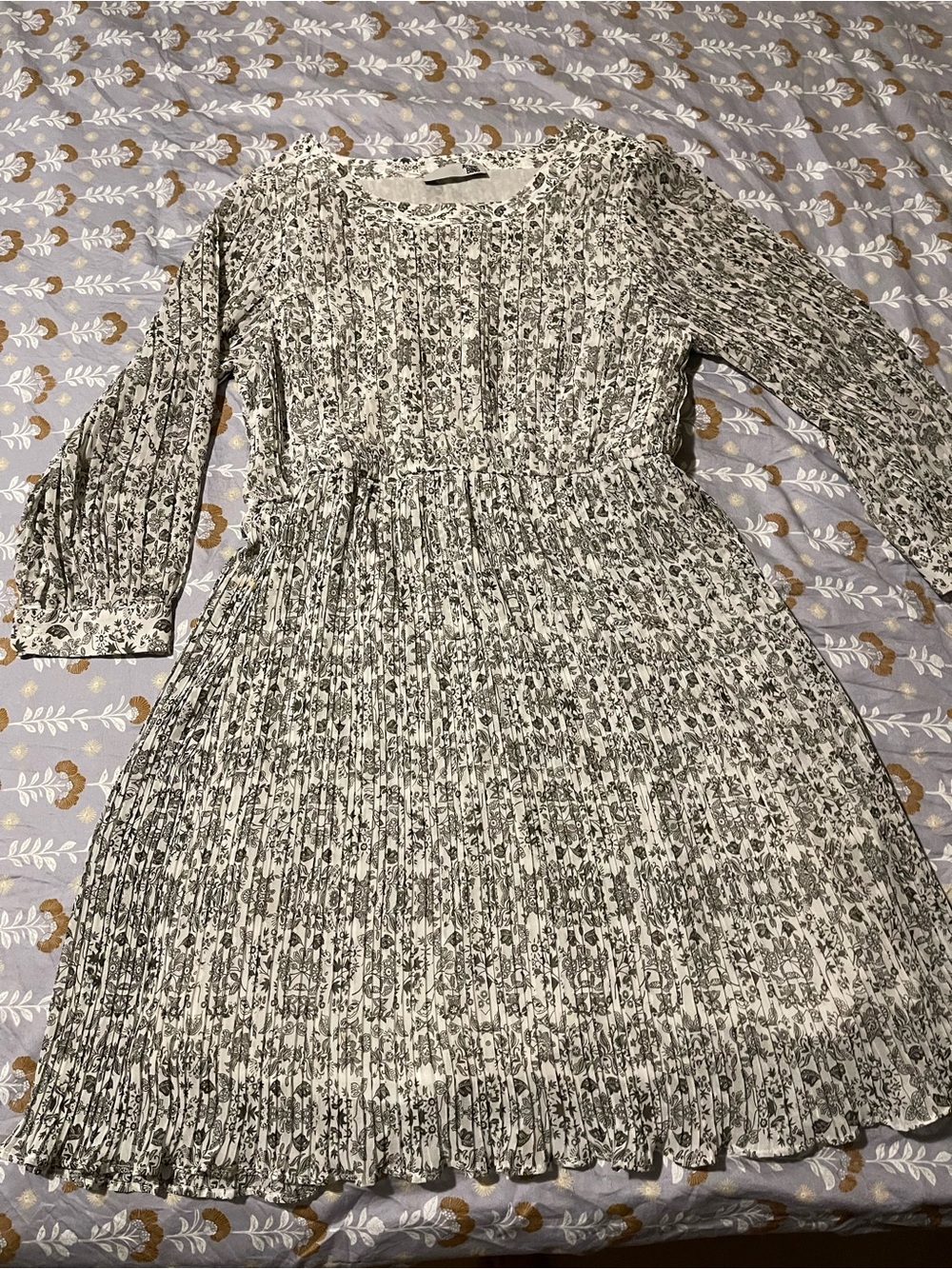Anine Bing Black and Cream Floral Pleated Long-Sleeve Dress